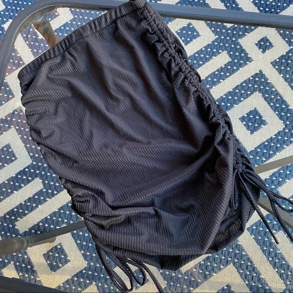 Gaze Black Rouched Skirt - Picture 2 of 3